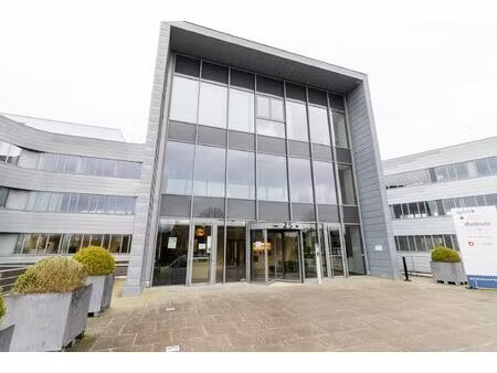 bureaux à louer à boulevard bauduin 1er 25 louvain-la-neuve (vba82892)