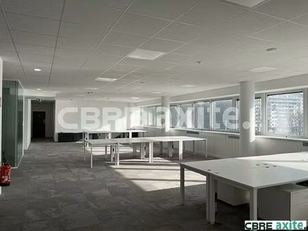 location bureau saint martin le vinoux 4 353 m²