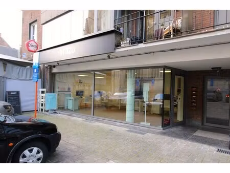 gelijkvloers handelspand in het stadscentrum