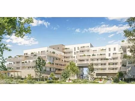 vente commerce cenon 817 m²