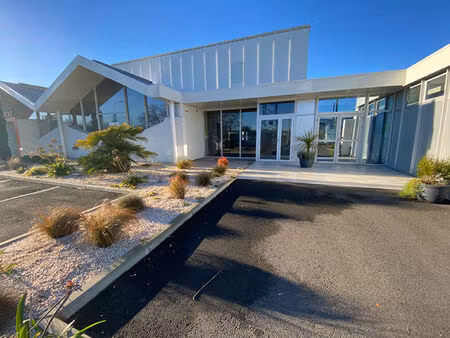 vente commerce 550 m² lons (64140)