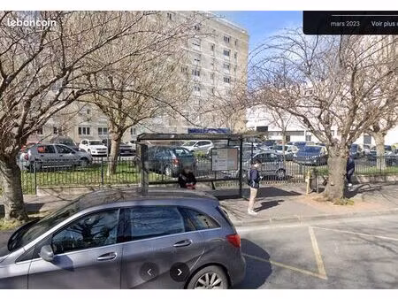 boutique 70 m² chatillon