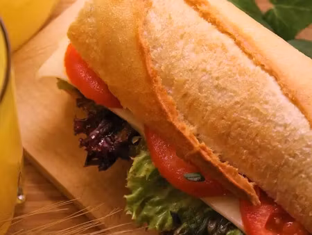 vente bureaux et commerces à rezé (44400) : à vendre / 100m² rezé