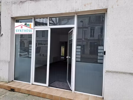 location commerce 3 pièces 55 m² à saintes (17100)