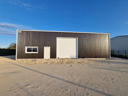 location local industriel 220 m² à beurlay (17250)