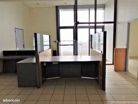 bureaux  entrepôt 400 m² gorron