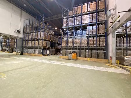 location entrepôt / local d'activités orly 1 584 m²