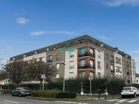 parking / box athis mons