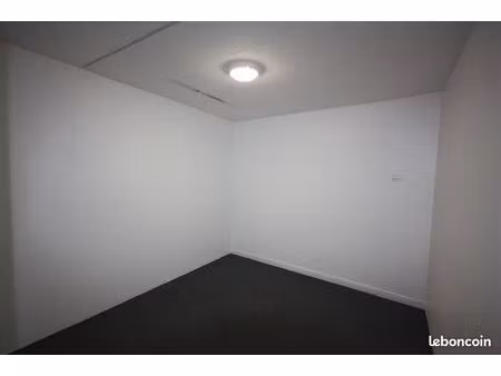 garde meubles et box de stockage à louer flines lez raches