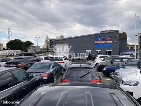 local 550 m² chenove