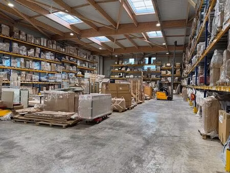 location local d'activités collegien 1 651 m²