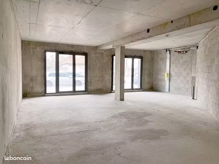 local commercial 88 m² condrieu