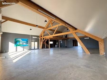 local commercial 280 m² essert