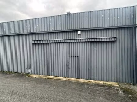 location local d'activités fontaine le comte 400 m²