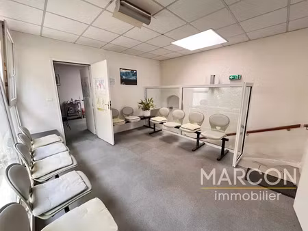 location locaux professionnels 3 pièces 69.7 m² à gueret (23000)  490 €