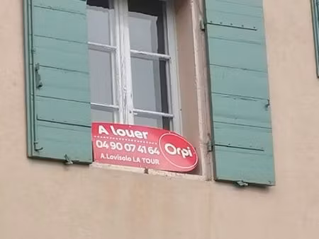 local commercial 66 m²