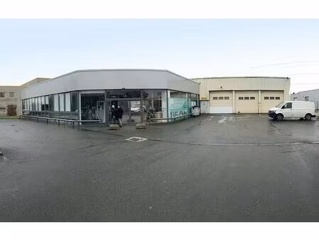 location local d'activités leers 1 300 m²
