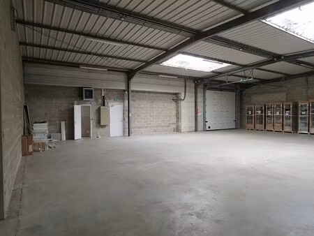 location local d'activités longjumeau 300 m²