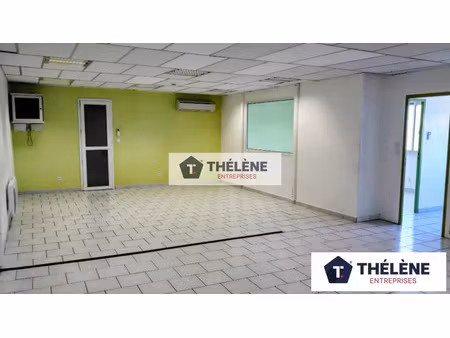 location local commercial 126m2 mauguio 34130 - 1110 € - surface privée