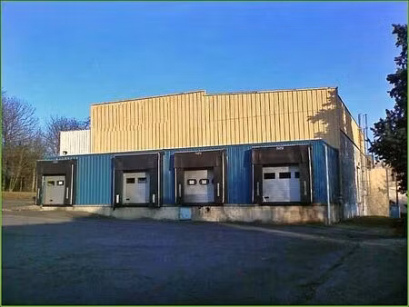 location local d'activités orsay 1 174 m²