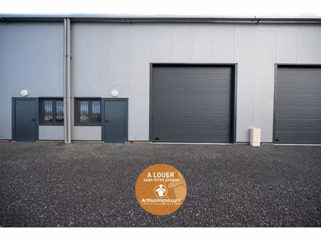 location locaux professionnels 220 m² à pont-audemer (27500)  1 050 €