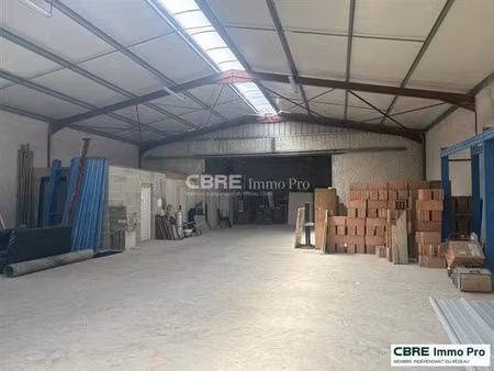 location local d'activités roches premarie andille 534 m²
