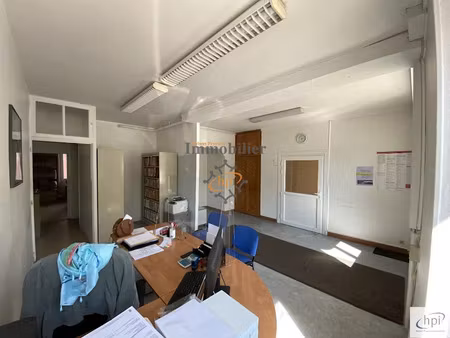 location locaux professionnels 0 pièces à saint-affrique (12400)  740 €