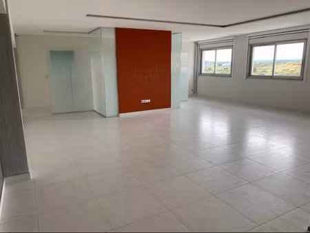 location locaux professionnels 0 pièces 165 m² à saint-jean-de-vedas (34430)  1 513 €