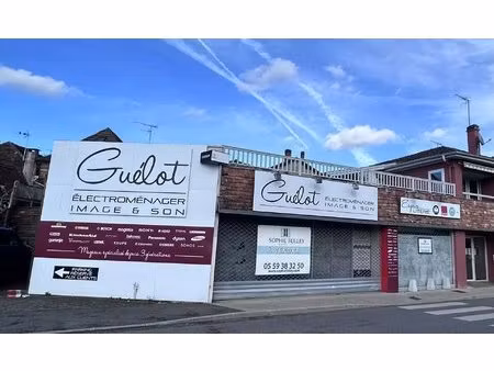 a vendre murs commerciaux libres 440m² à salies-de-béarn