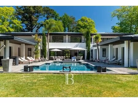 maison de 11 pièces de luxe en location à biarritz  nouvelle-aquitaine