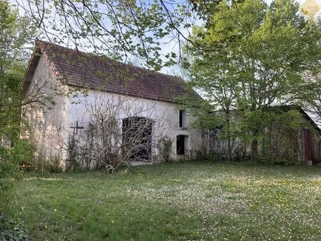 bel ensemble immobilier avec maison de 72 m² sur la commune de bossay sur claise