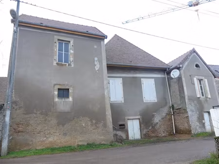 vente propriété 250 m² à couches (71490)  175 000 €