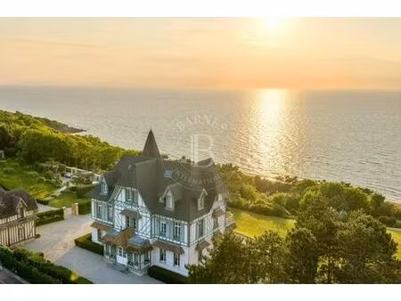 maison de luxe de 20 pièces en location à deauville  france
