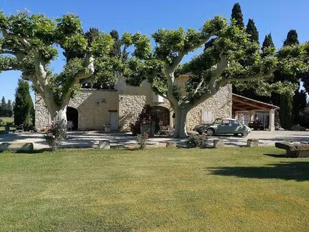 vente maison 6 pièces 180 m² eygalières (13810)