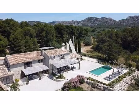 maison de campagne de luxe de 4 chambres en location les baux-de-provence  france