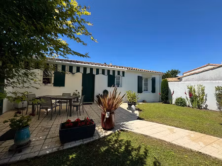 vente maison loix (17111)