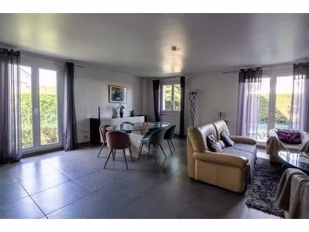 maison de luxe de 122 m2 en vente marolles-en-brie  île-de-france