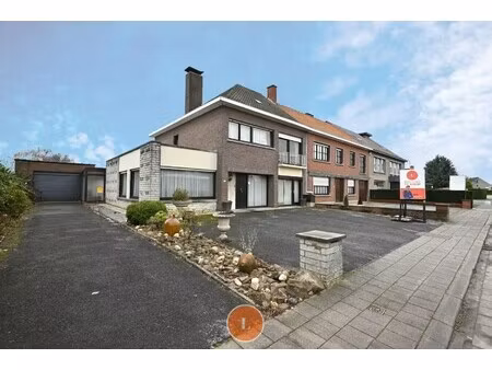 ruime halfopen bebouwing in menen