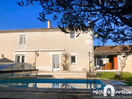 a vendre entre cognac et angouleme - ensemble immobilier -