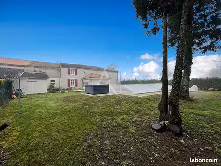 maison 7 pièces 203 m²