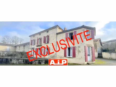 vente maison 7 pièces 180 m² à saint-hilaire-de-voust (85120)  86 000 €