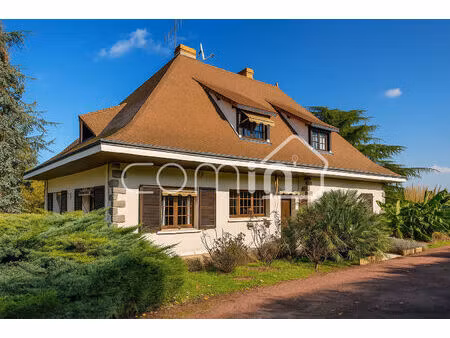 spacieuse maison a thouars