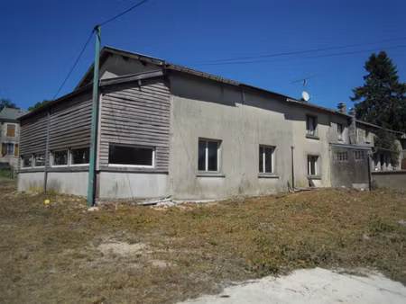 maison mitoyenne de 126 m2 sh avec un terrain et un hangar a touligny