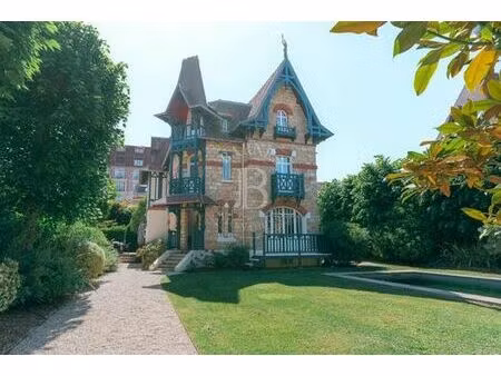 villa de 6 pièces de luxe en location deauville  france