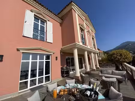 villa de luxe de 5 pièces en location la turbie  provence-alpes-côte d'azur