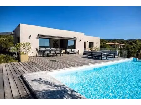 villa de 4 chambres de luxe en location lecci  corse