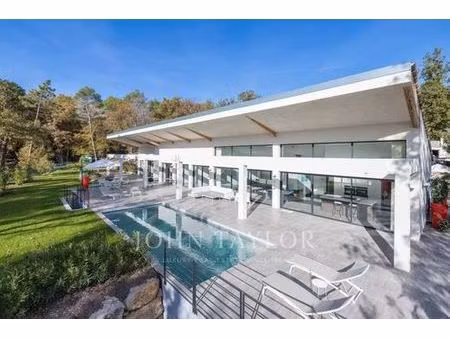 maison de 7 pièces de luxe en location à roquefort-les-pins  provence-alpes-côte d'azur
