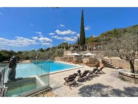 maison de prestige de 150 m2 en location rustrel  france