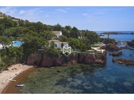 villa de 3 pièces de luxe en location agay  france