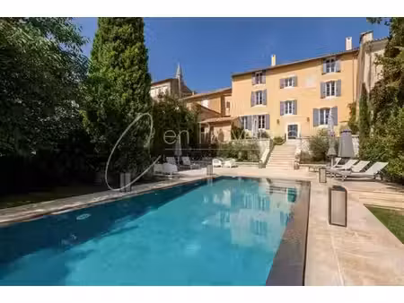 maison de prestige de 350 m2 en location saint-saturnin-lès-apt  provence-alpes-côte d'azu